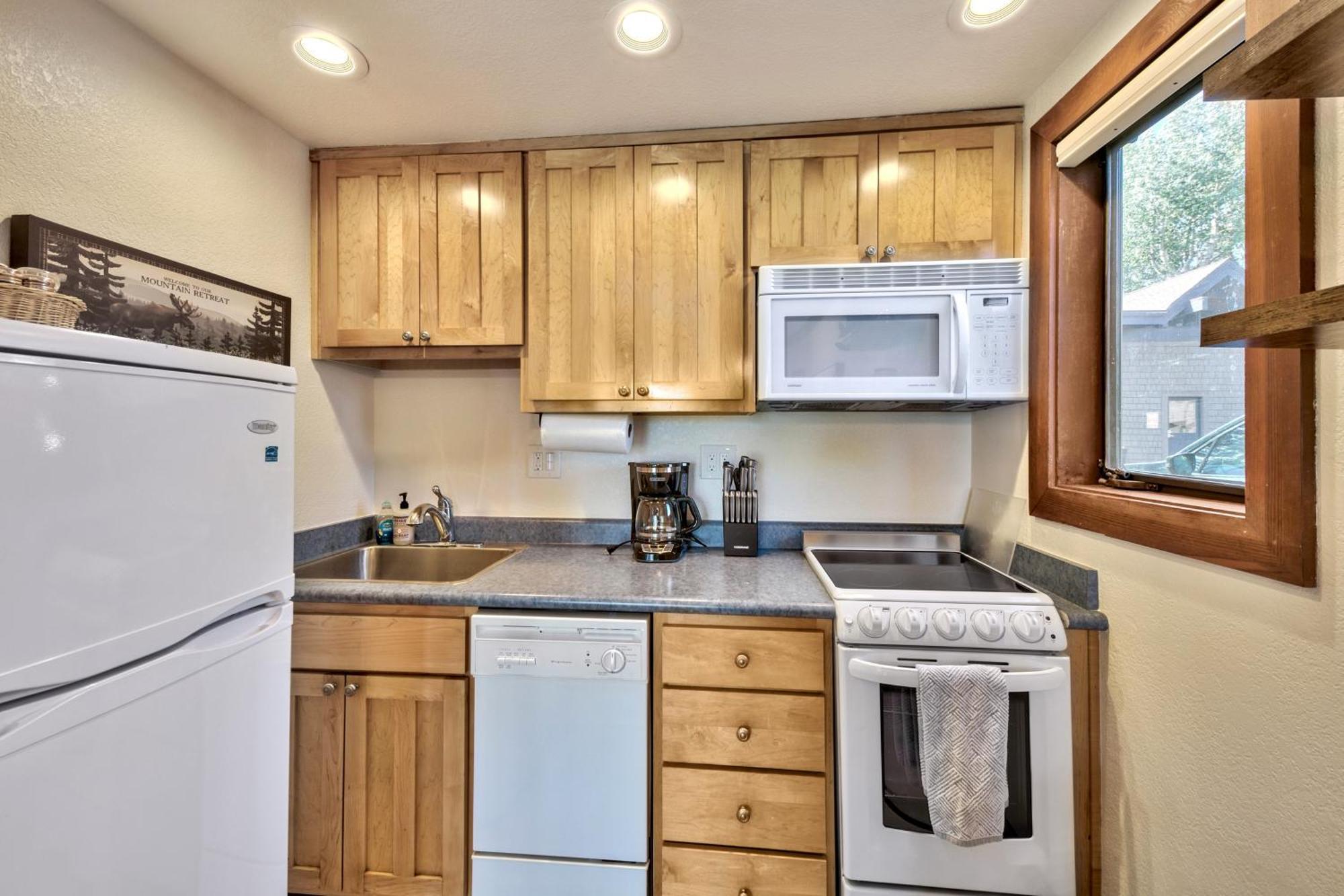 Beautiful Remodeled Condo In Tahoe City Extérieur photo