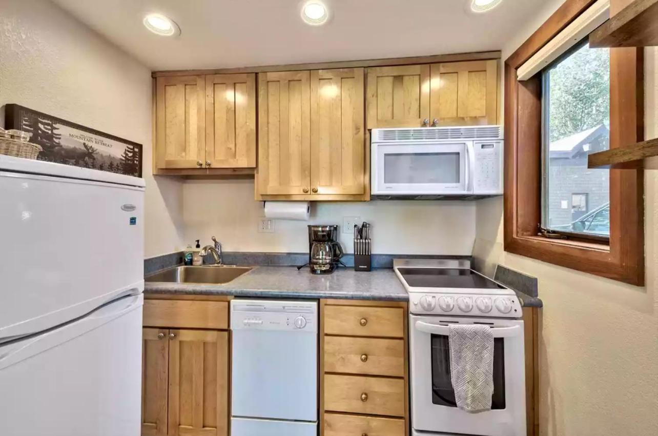 Beautiful Remodeled Condo In Tahoe City Extérieur photo